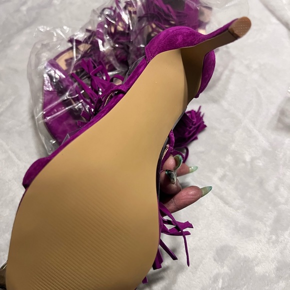 Steve Madden Fringe Heels - Picture 3 of 9